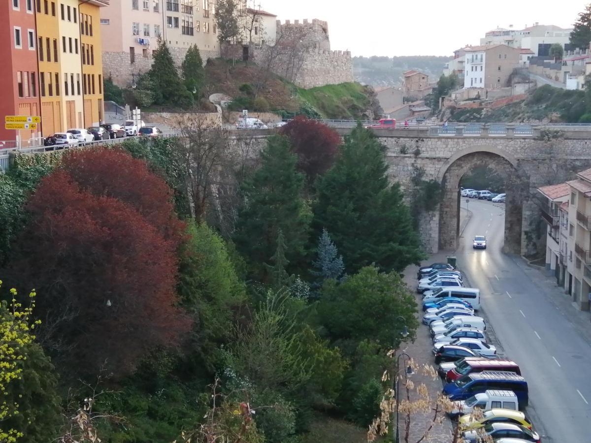 Estudios Los Arcos Teruel Exterior photo