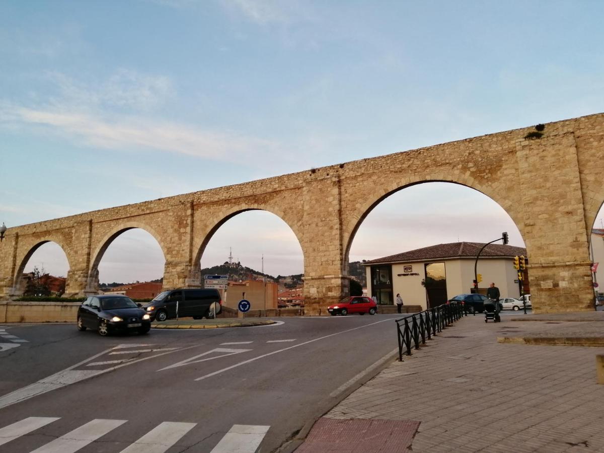 Estudios Los Arcos Teruel Exterior photo