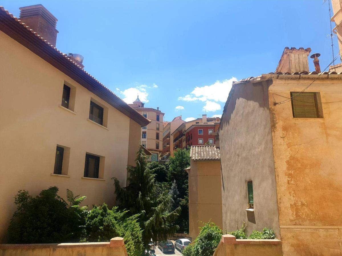 Estudios Los Arcos Teruel Exterior photo